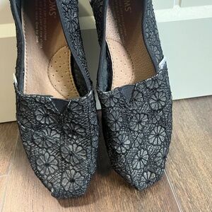 Tom's Black Flats